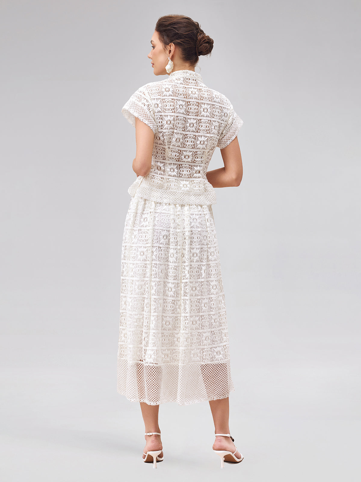 Ustalık İşi Düğmeli Dantel Gömlek