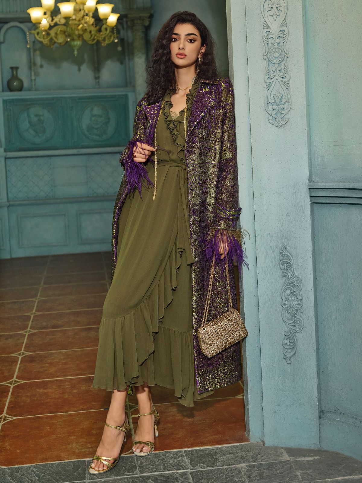 İpek Fırfır Etekli Uzun Elbise ve Dantel Askılısı