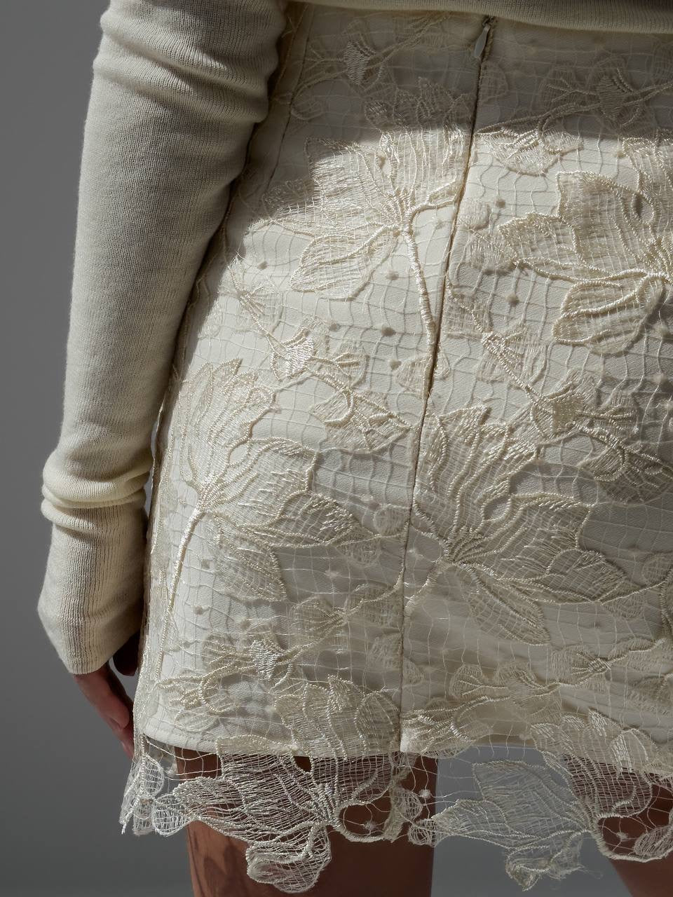 Zarif Omzu Açık Bluz