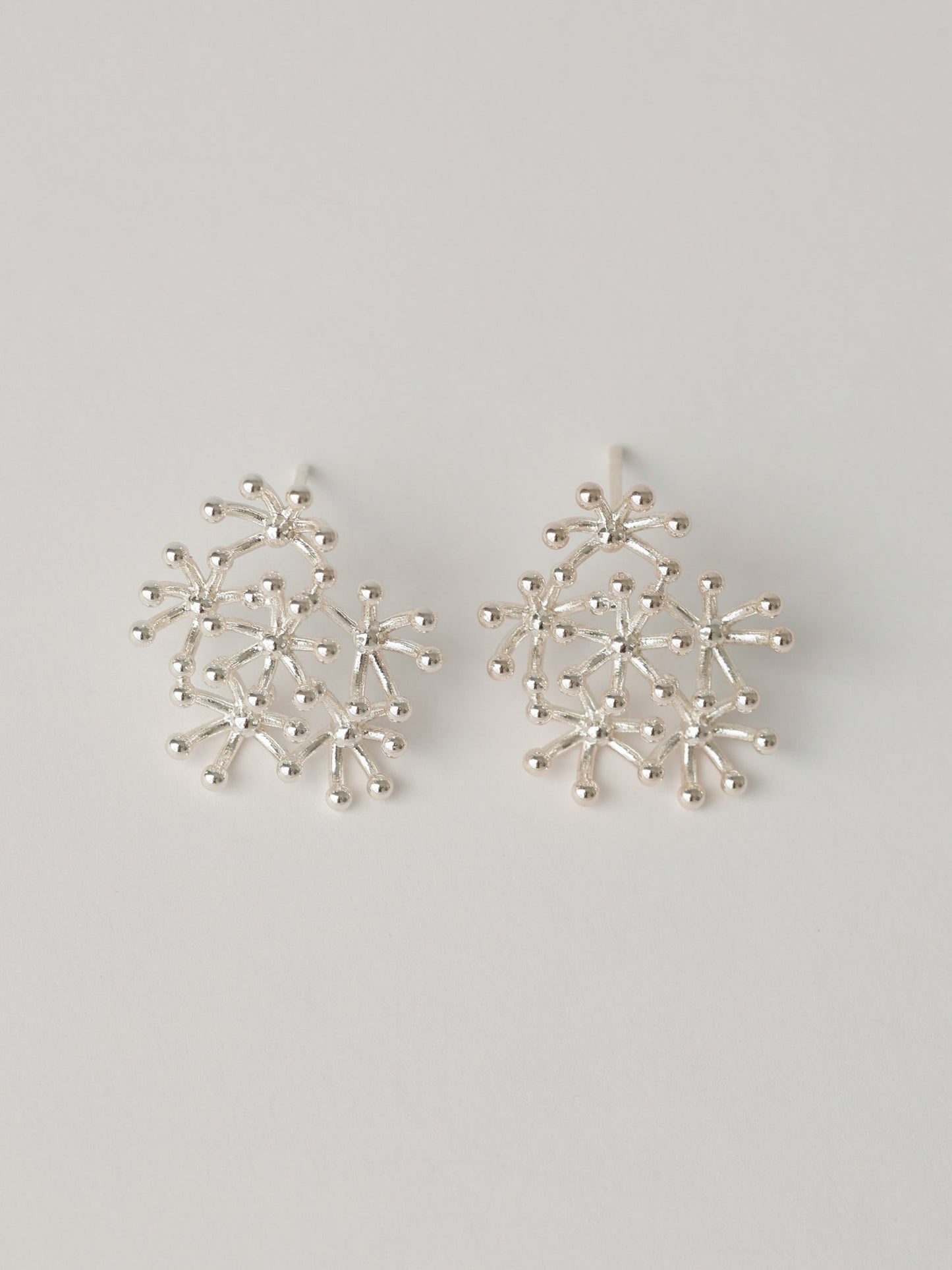 Kar Tanesi Işıltı Küpe