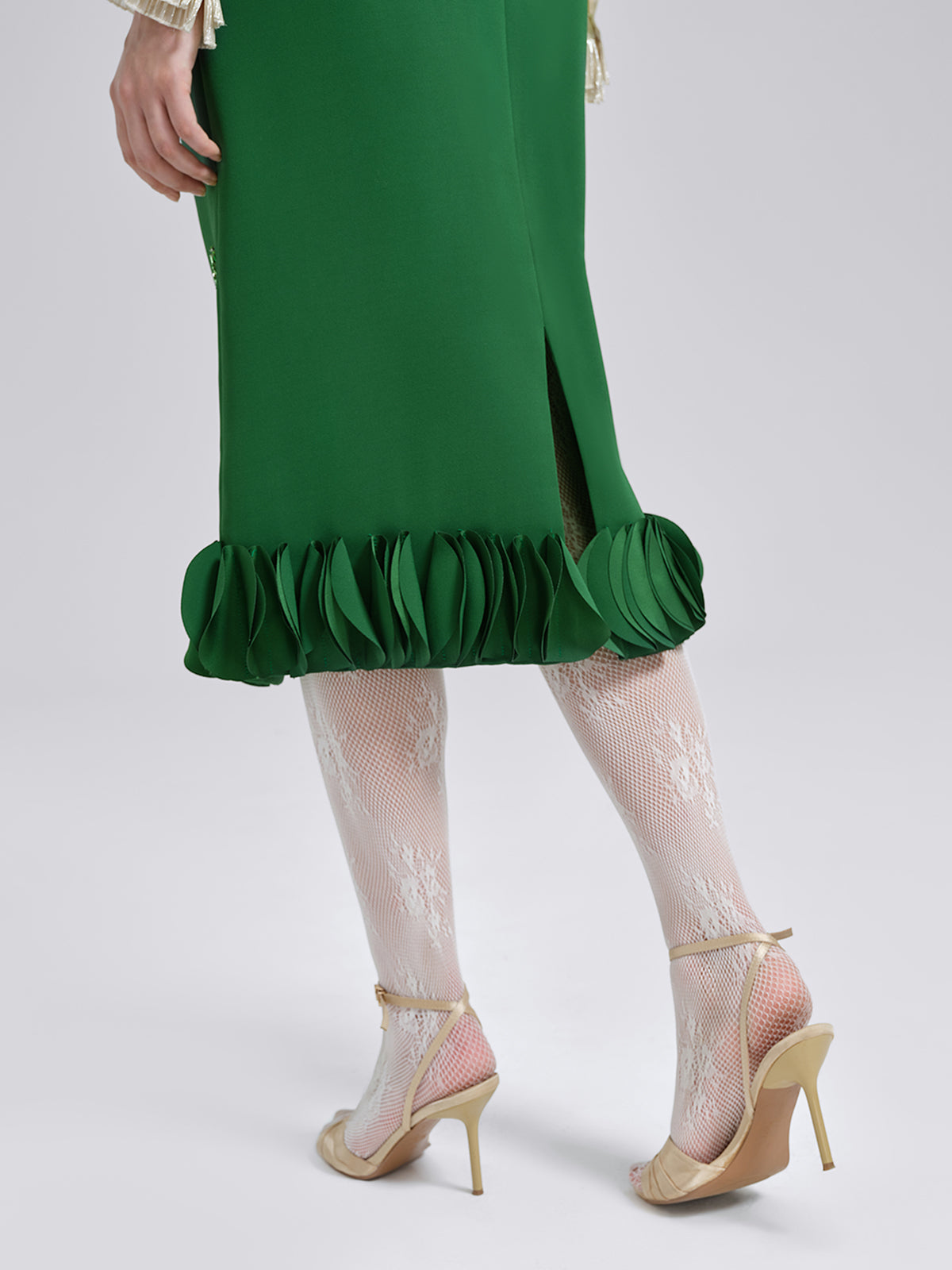 El İşlemeli Katlı Çiçekli Etek