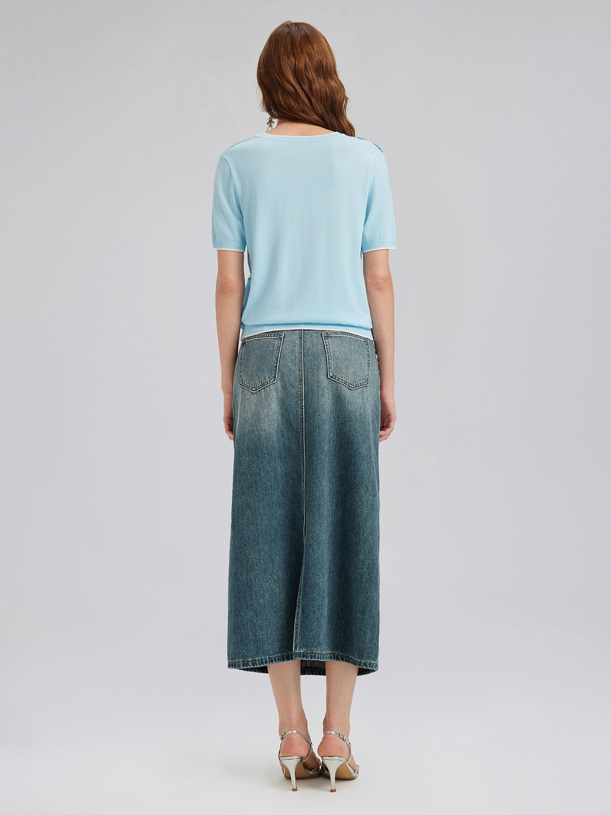 İpek Çiçekli Triko Bisiklet Yaka Tişört