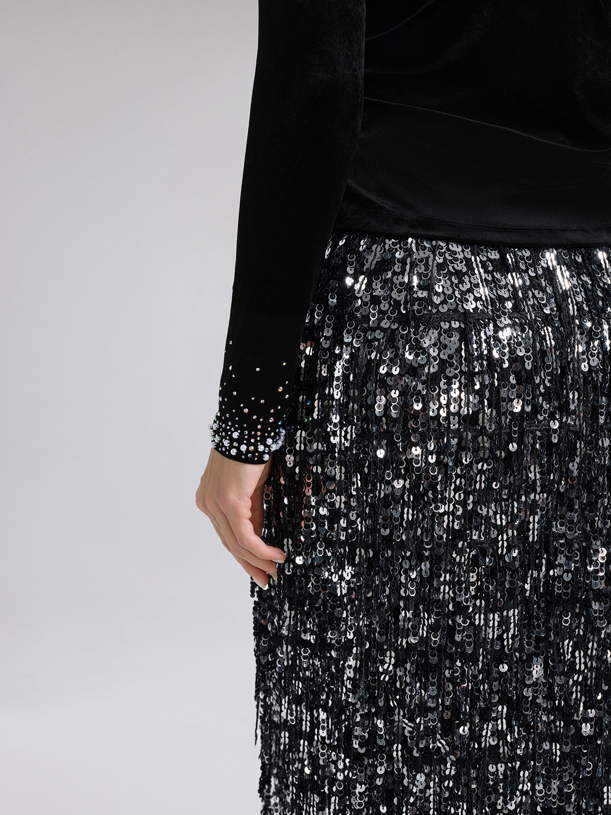 Kadife Omuz Dekolteli Boncuklu Taşlı Bluz