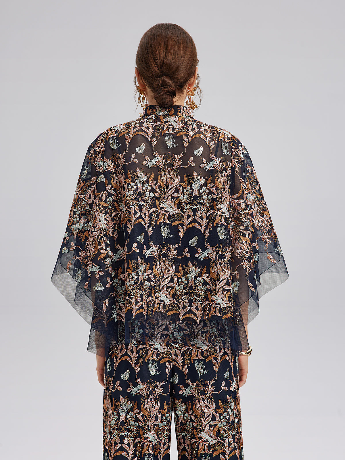 Çok Renkli Çiçek Nakışlı Boncuklu Bluz