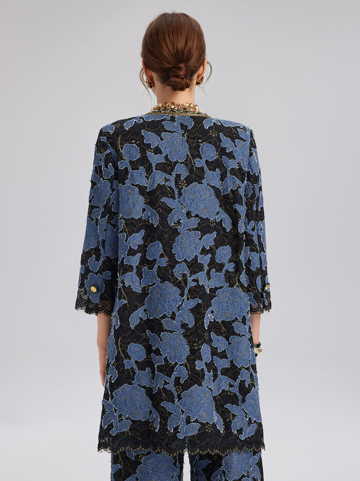 El İşlemesi Kurdeleli Jakar Dantel Ceket