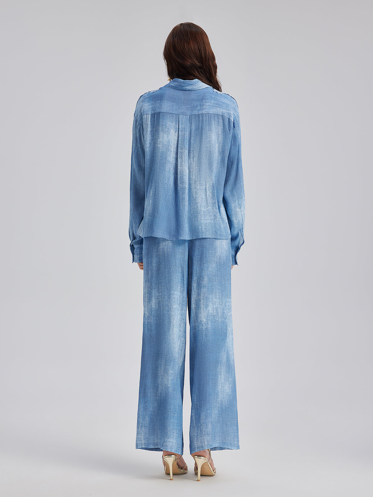 Aplike Nakışlı Kot Renk Geçişli Gömlek