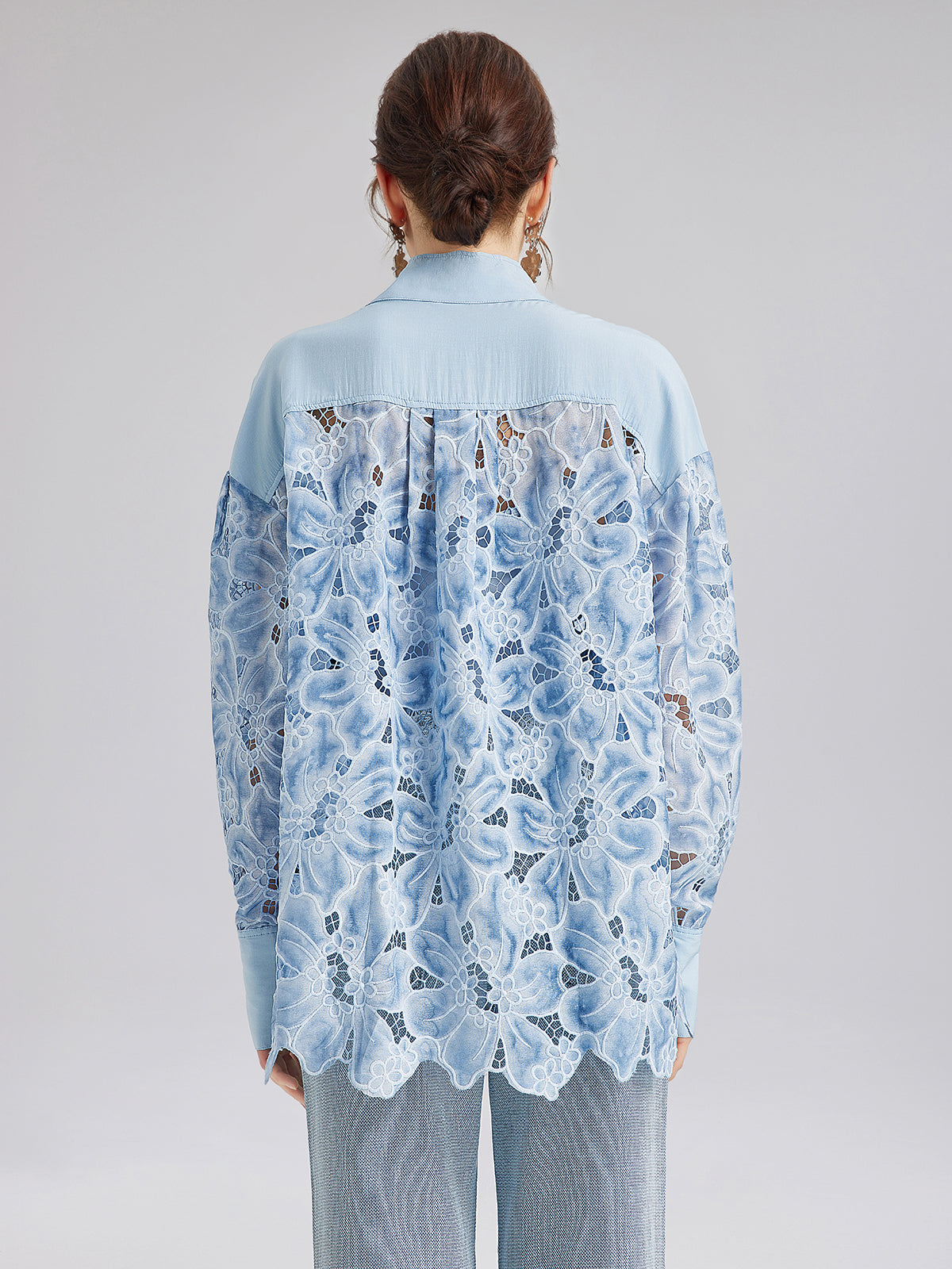 Asimetrik Yaka Boyalı Çiçekli Gömlek