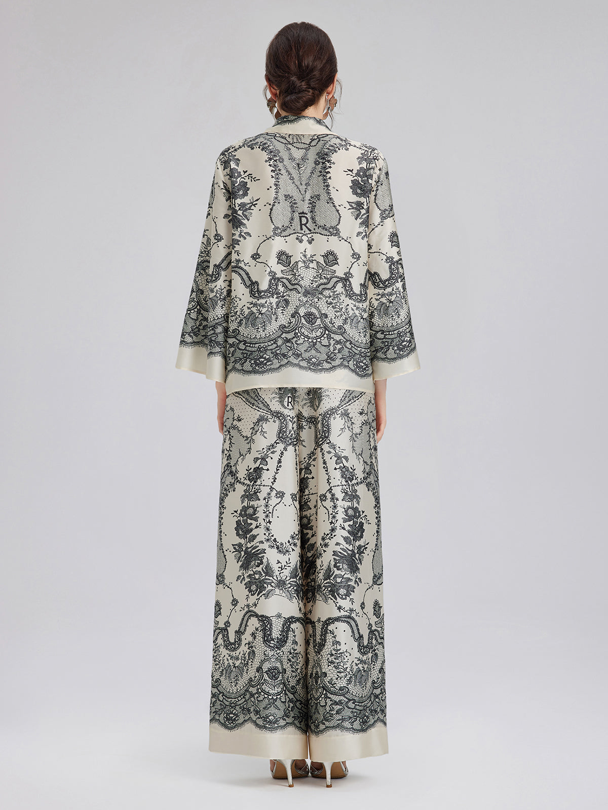 Siyah Kirpik Dantelli Rahat Pantolon