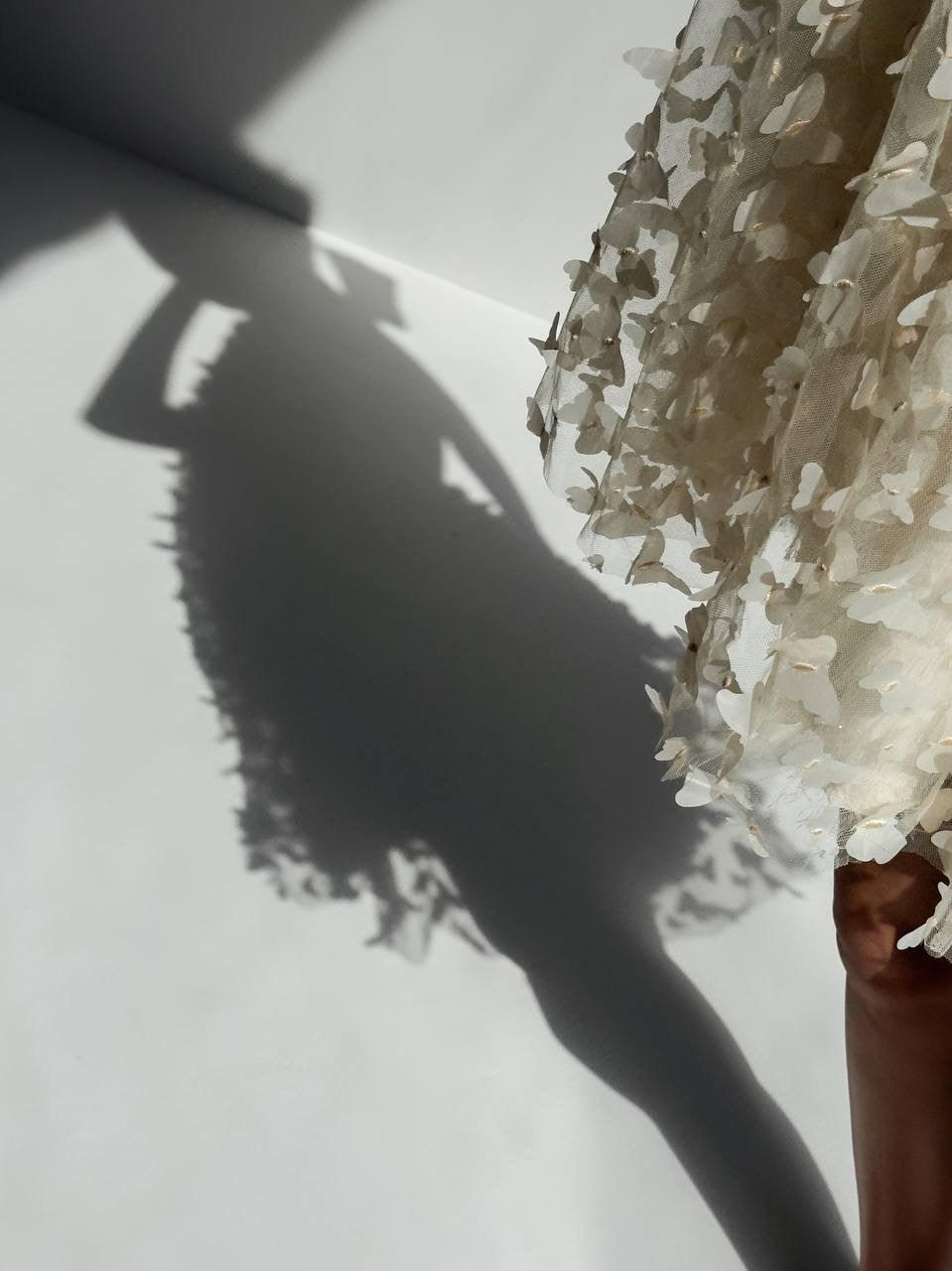 Kelebek Aplike Detaylı Zarif Halter Elbise