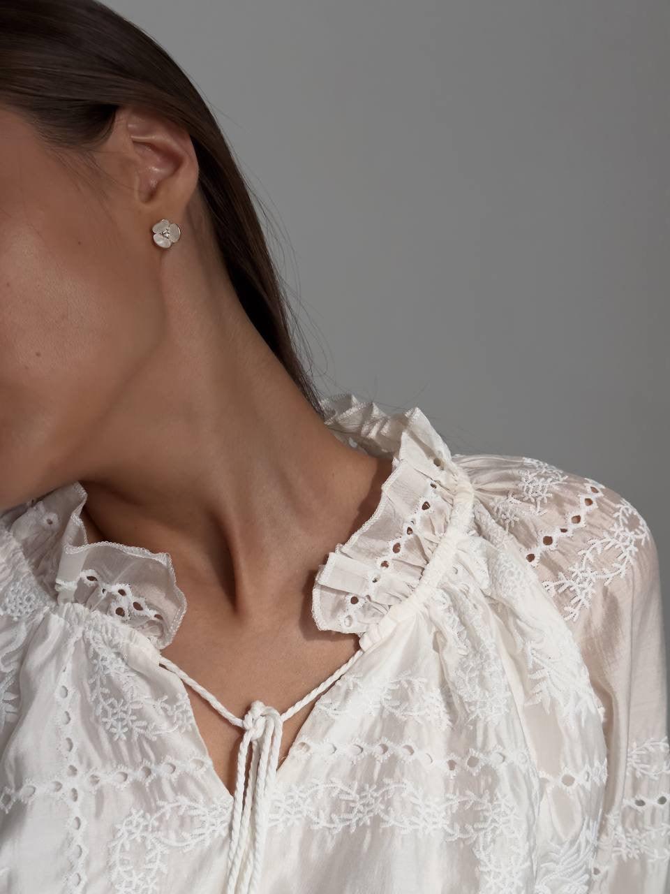 Zarif Beyaz Dantel Nakışlı Takım