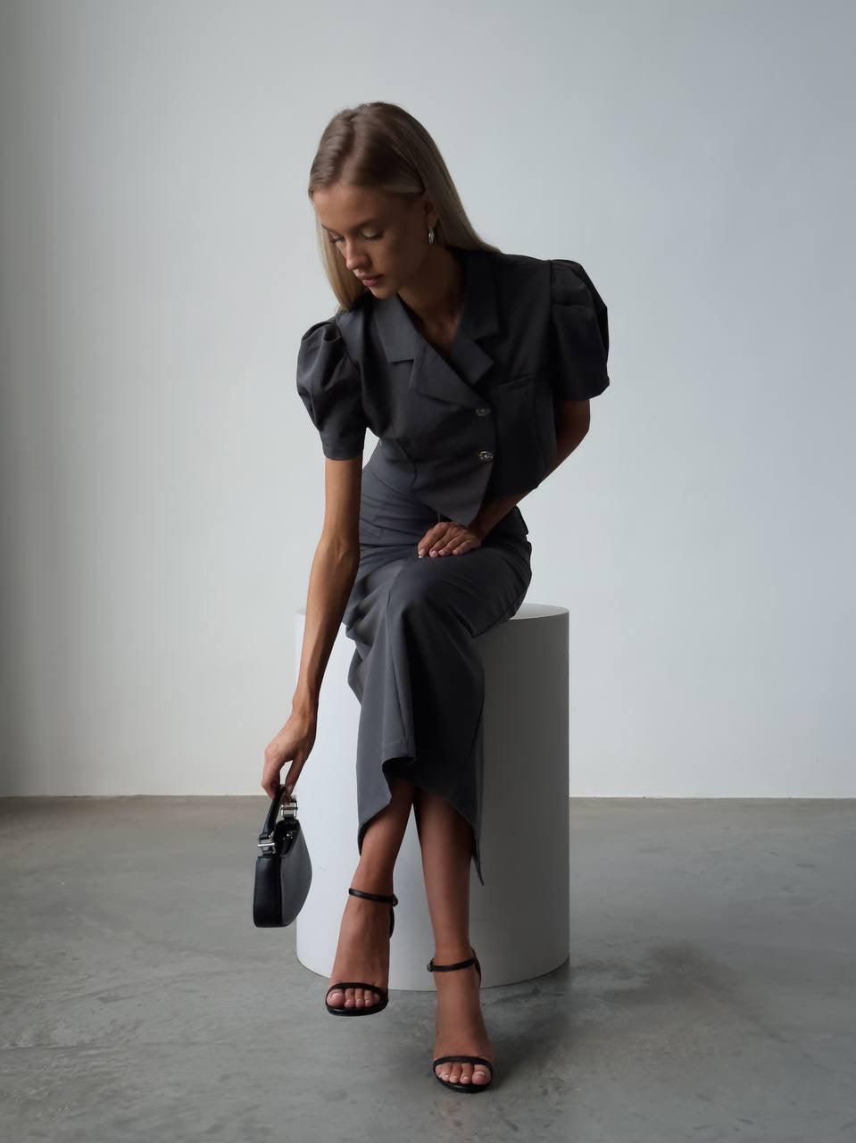 Zarif Gri Crop Ceket Takım