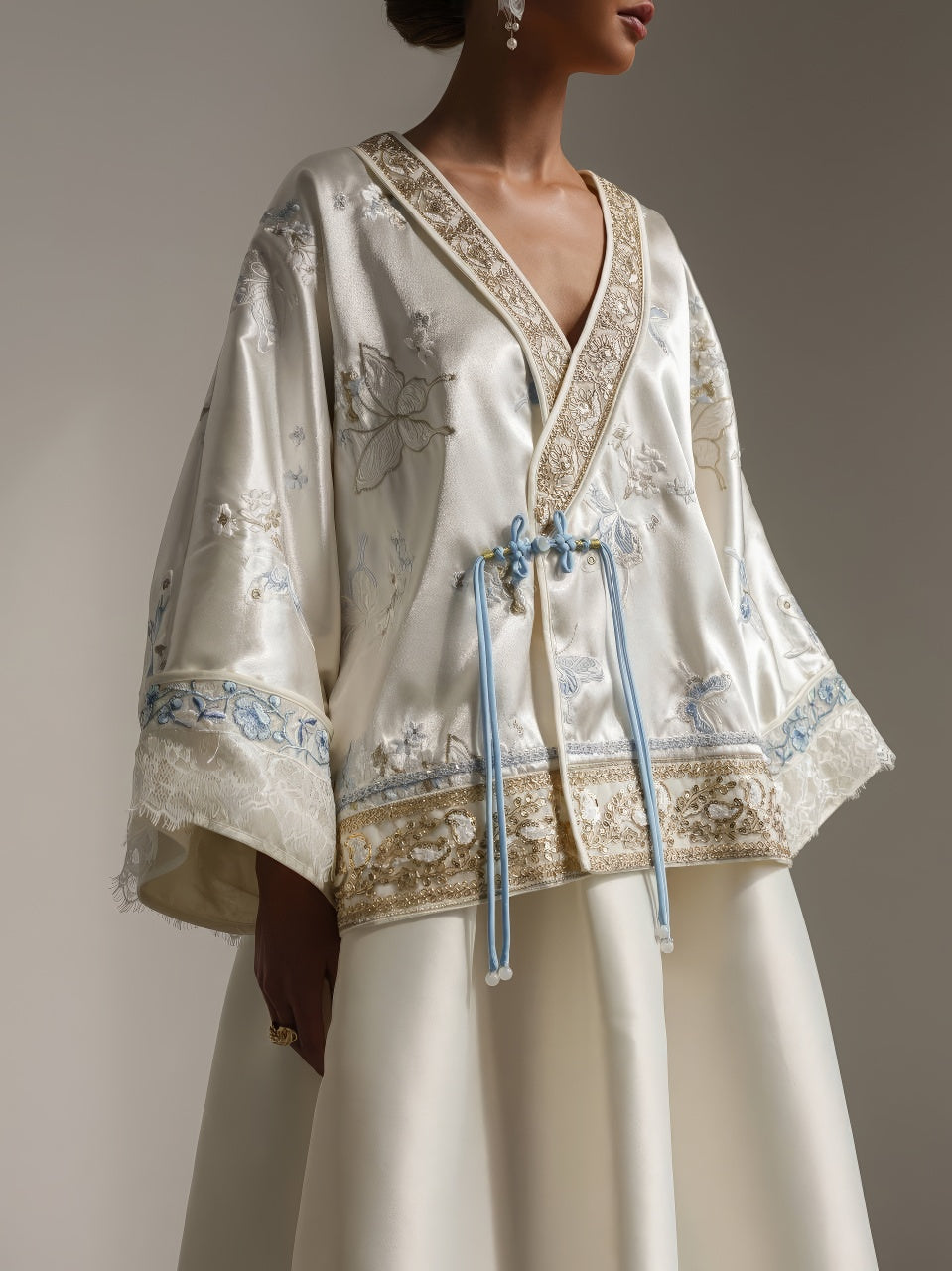 White Lotus Kimono Ceket