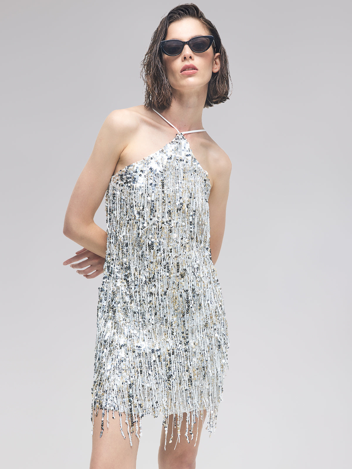 Püsküllü Pullu Boyundan Bağlamalı Mini Elbise