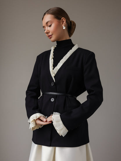 Siyah Kuğu Fırfırlı Ceket