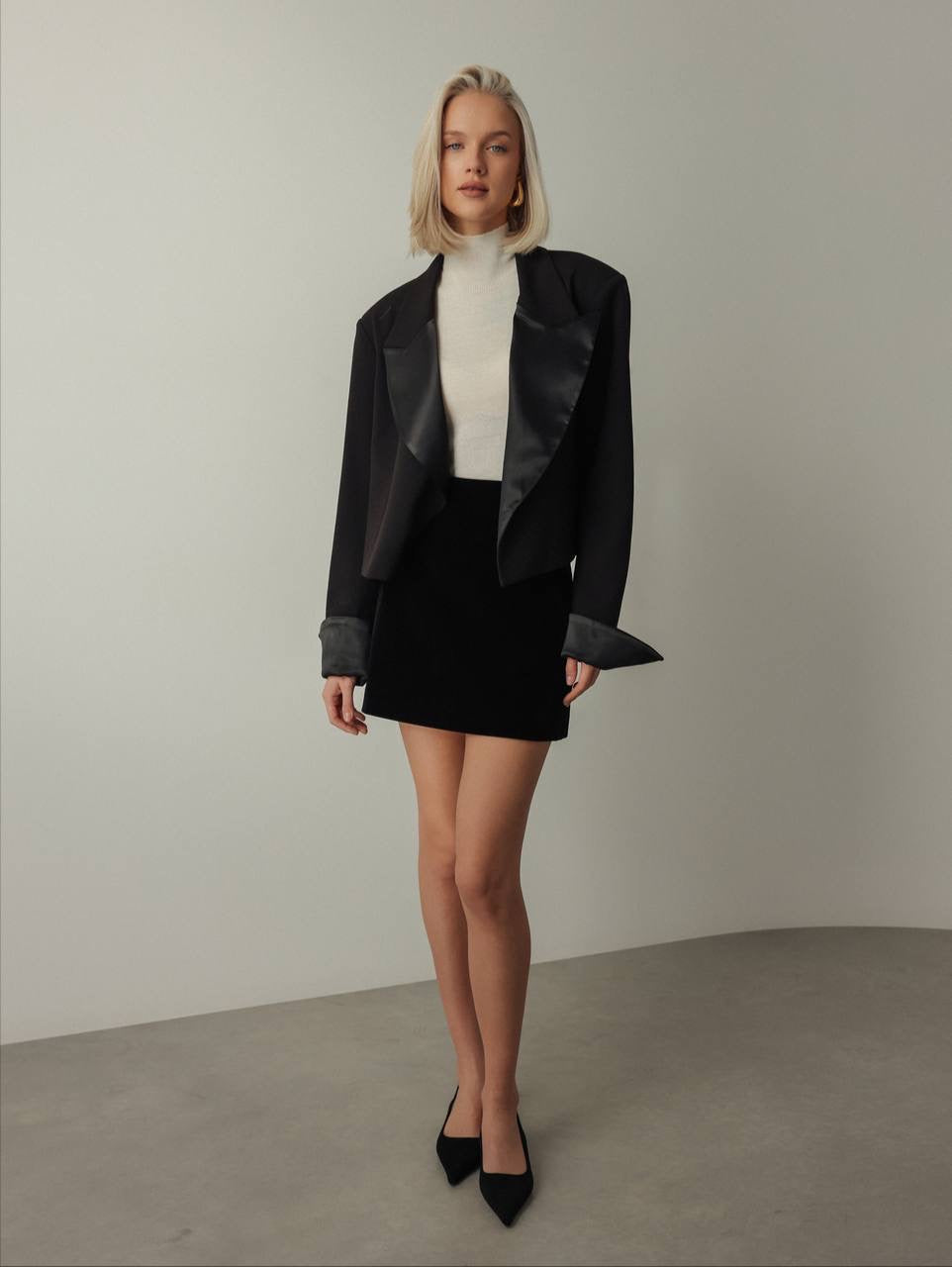 Siyah Kadife Mini Etek