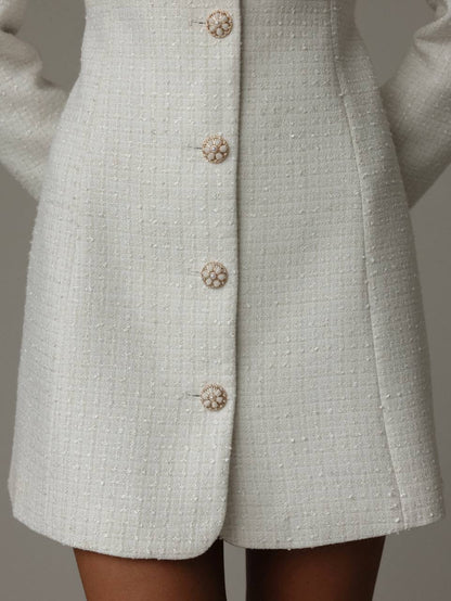 Tüy Manşetli Zarif Beyaz Tüvit Elbise