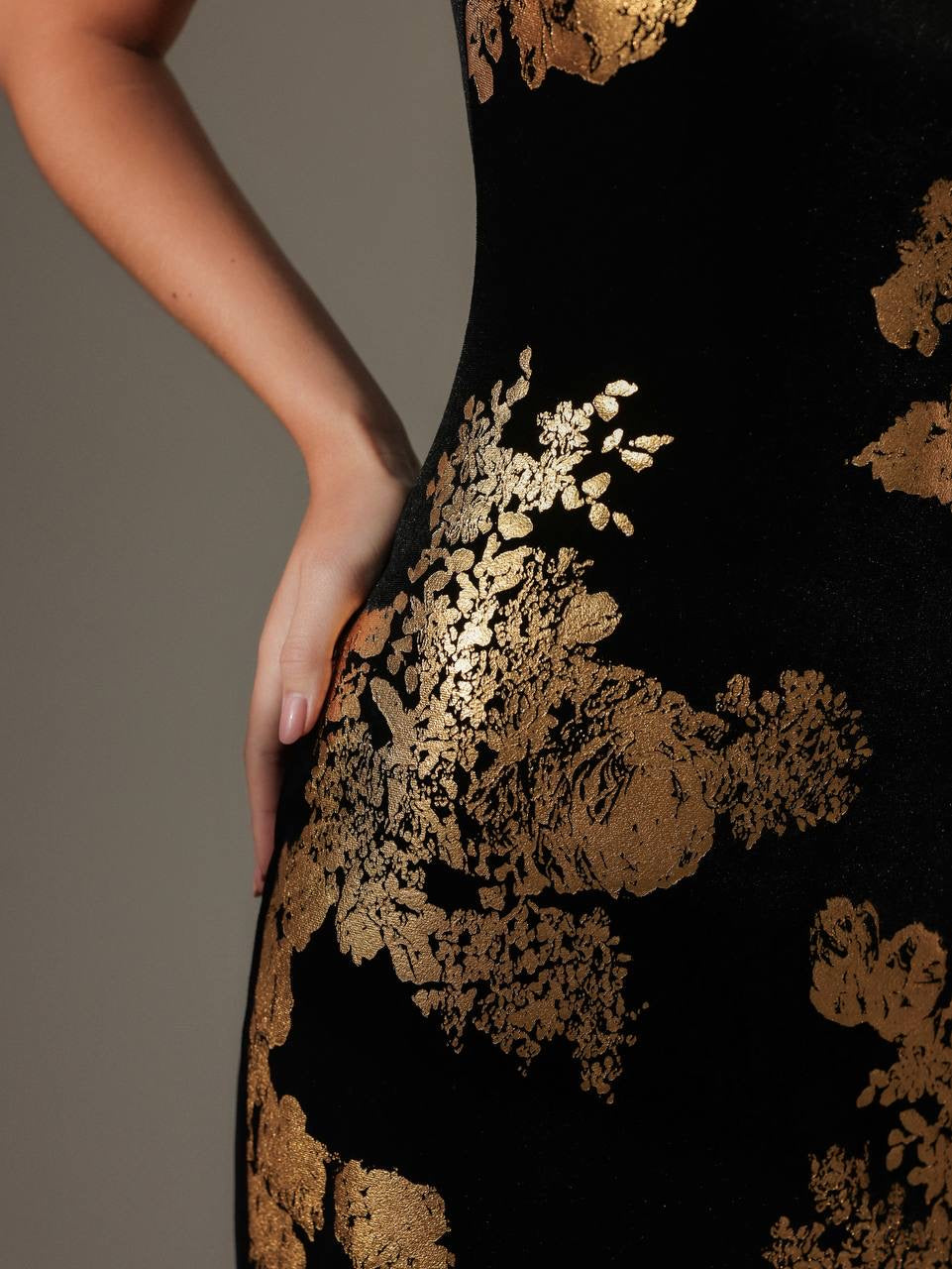 Altın Baskı Çiçek Elbise
