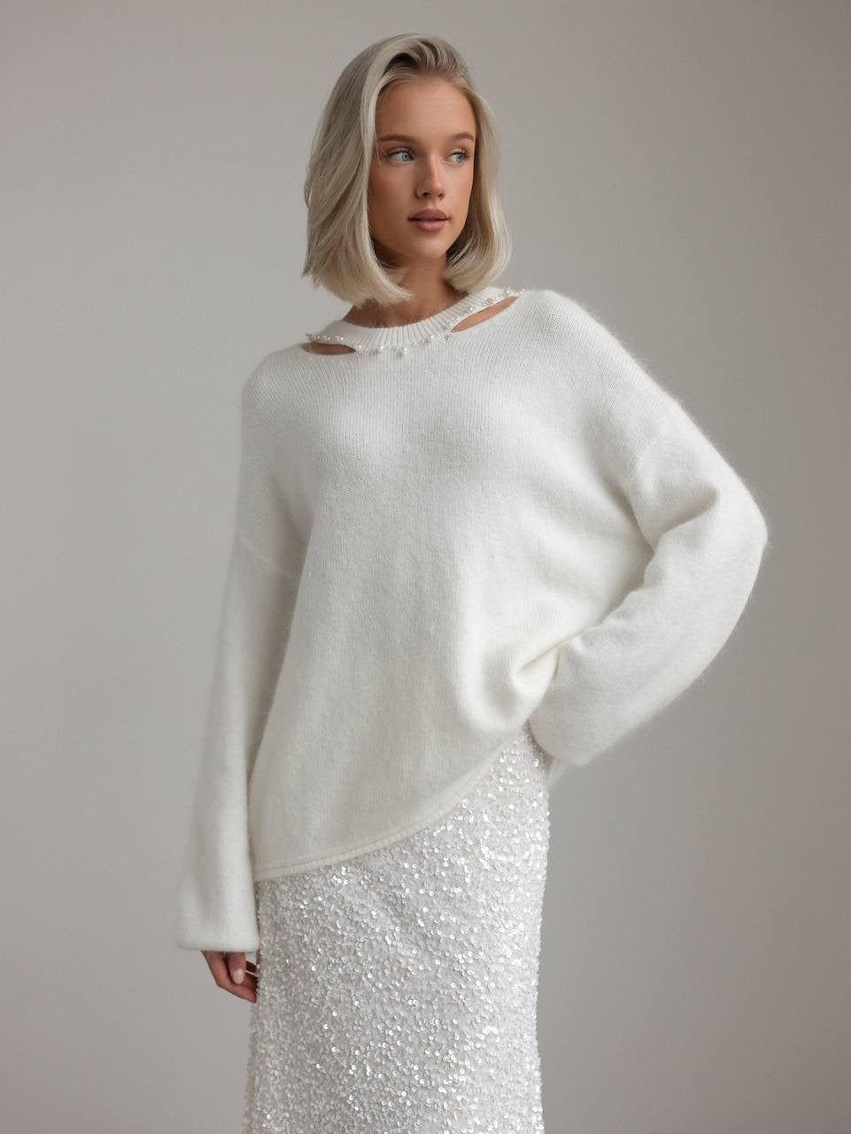 İnci Detaylı Beyaz Triko Kazak