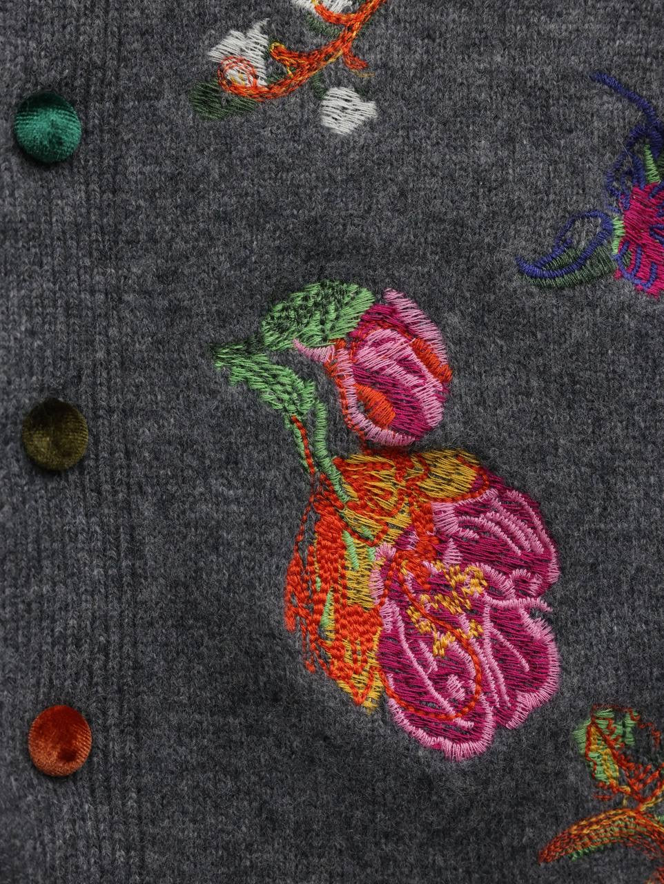 Çiçek Nakışlı Gri Hırka