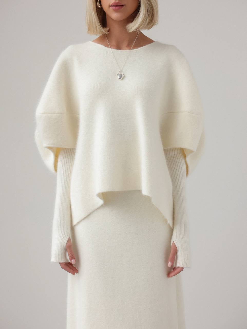 Zarif Fildişi Yün Midi Etek