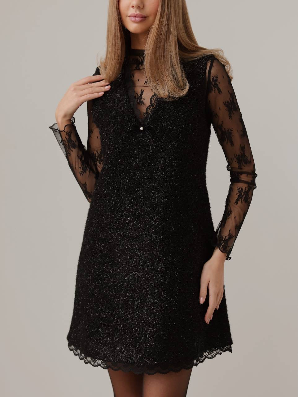 Sofistike Siyah Dantel Elbise