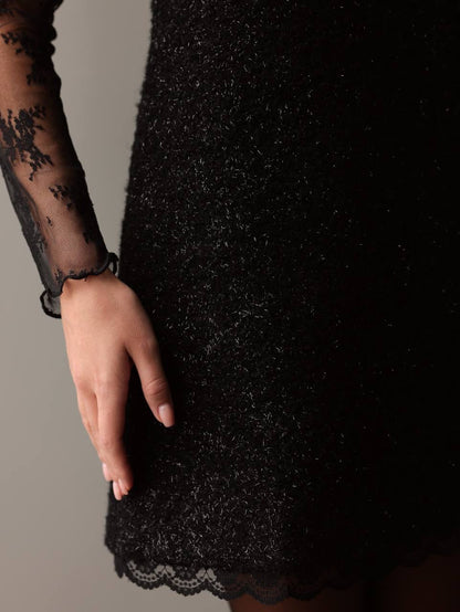 Sofistike Siyah Dantel Elbise