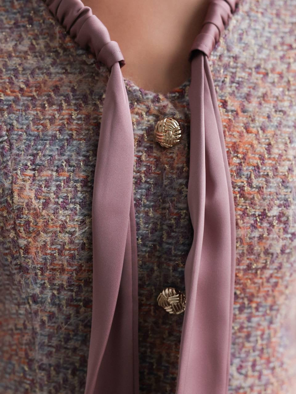 Romantik Fiyonk Detaylı Tüvit Mini Elbise