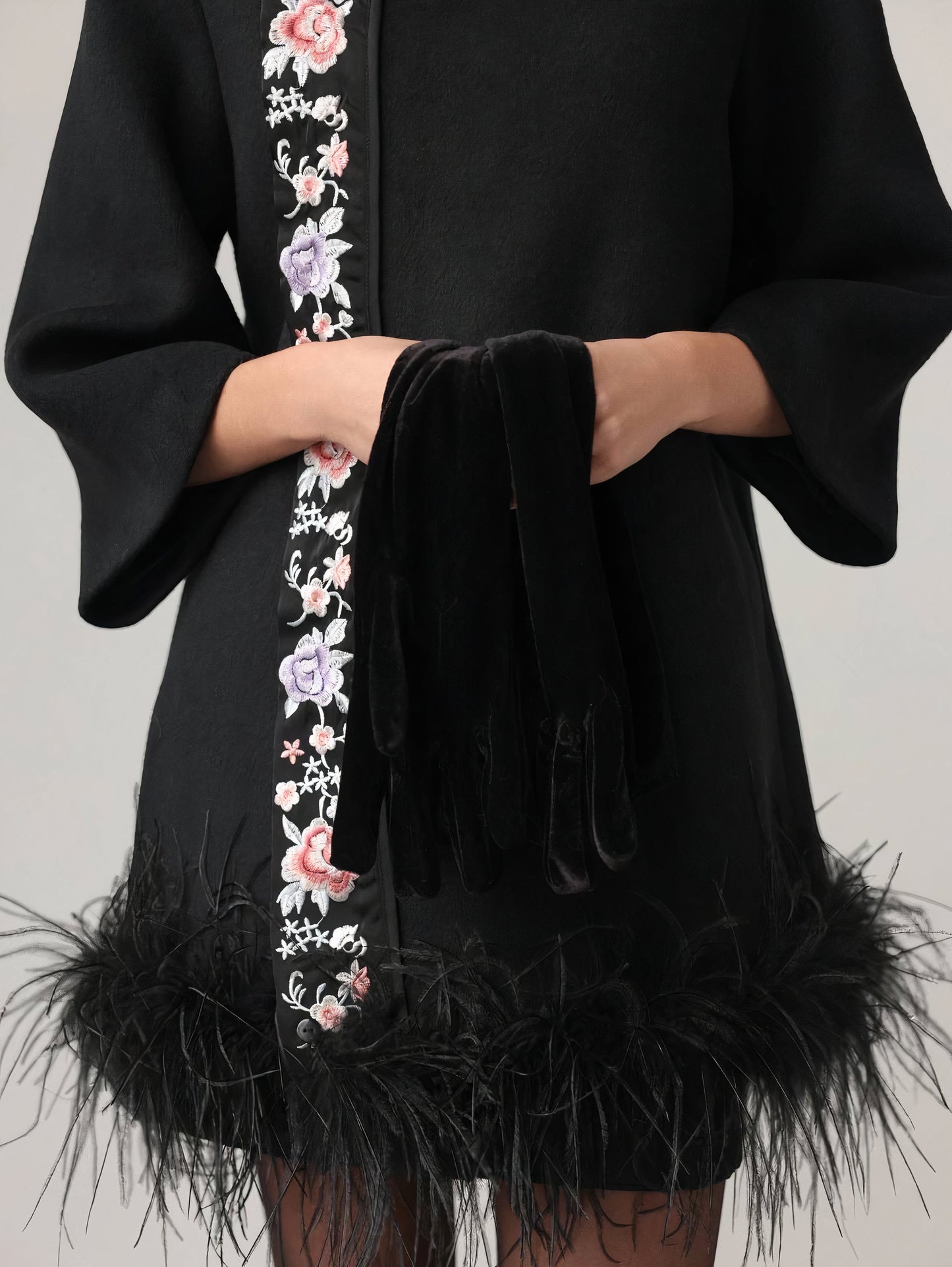 Velanna Siyah Pelerin