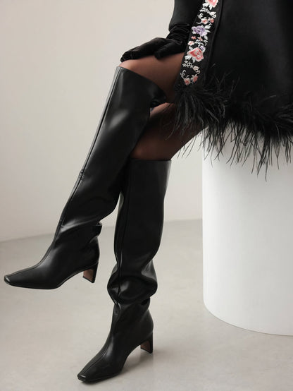 Velanna Siyah Pelerin