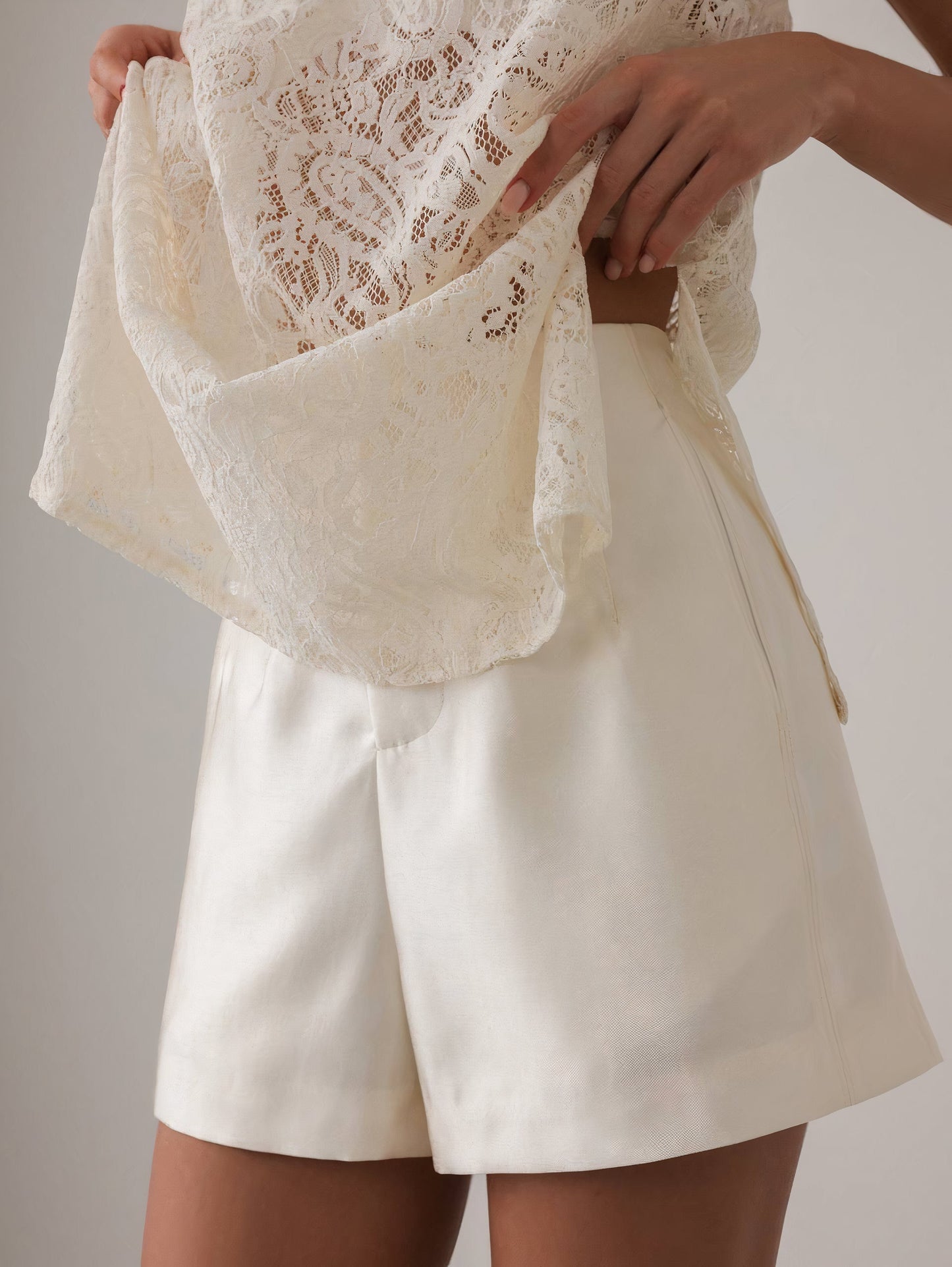 Fildişi Dökümlü Dantel Üst