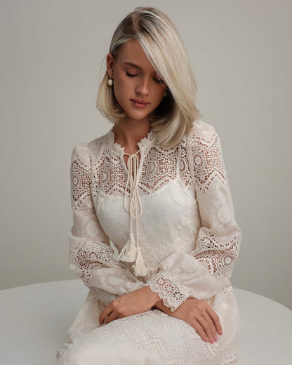 İnci Nakışlı Dantel Midi Elbise