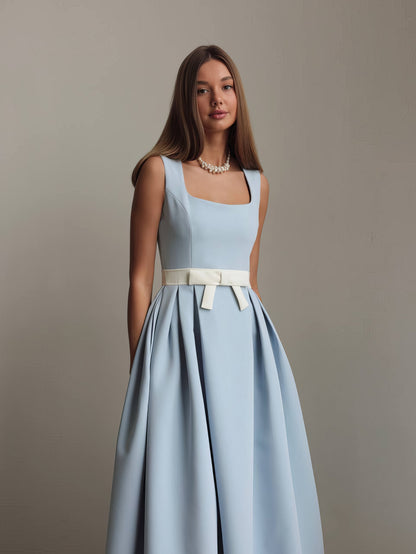 Bebek Mavisi Kemerli Pileli Midi Elbise