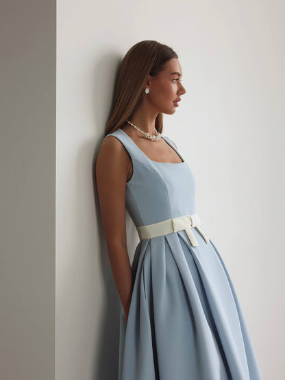 Bebek Mavisi Kemerli Pileli Midi Elbise