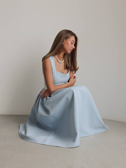 Bebek Mavisi Kemerli Pileli Midi Elbise