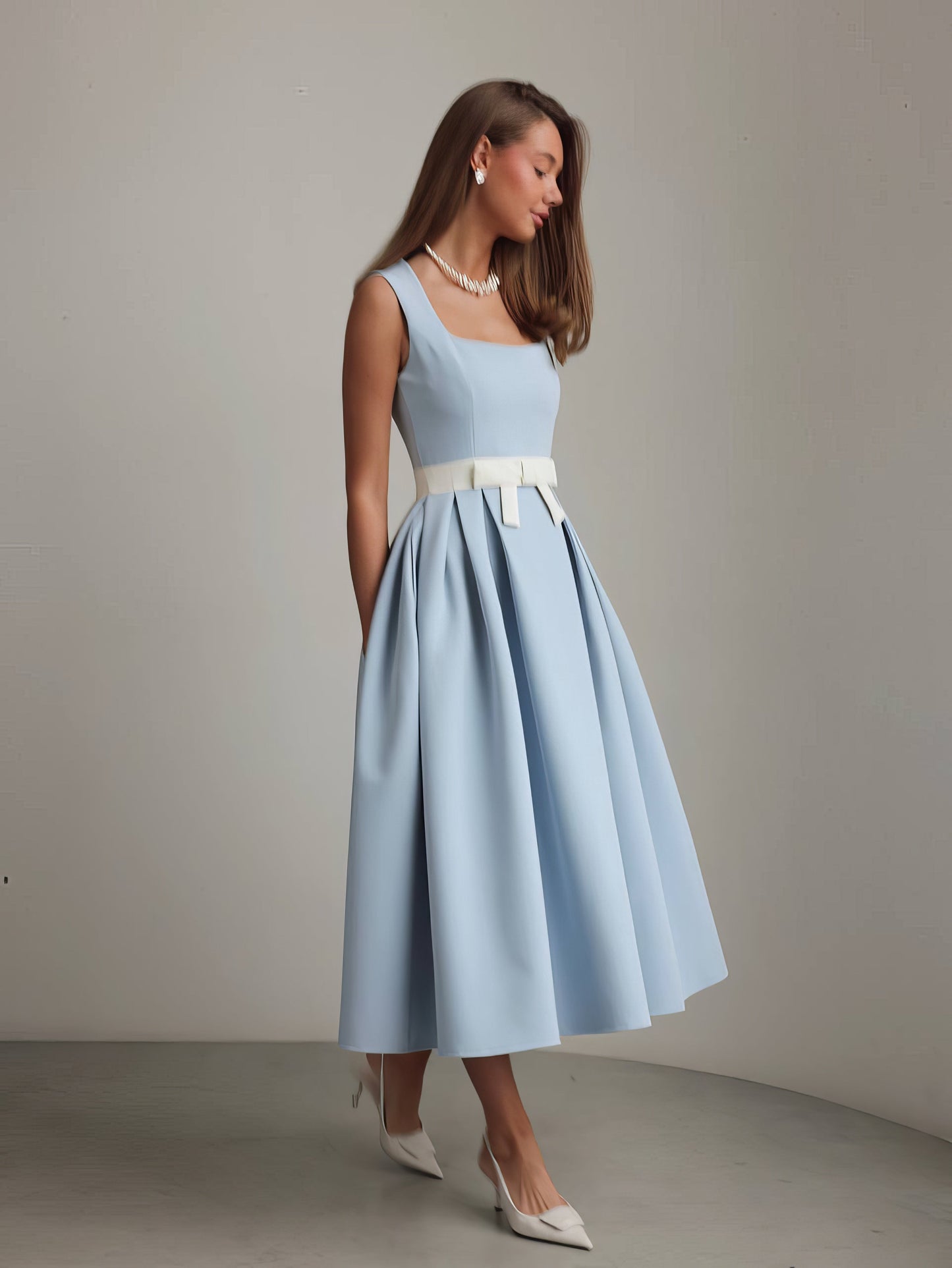 Bebek Mavisi Kemerli Pileli Midi Elbise