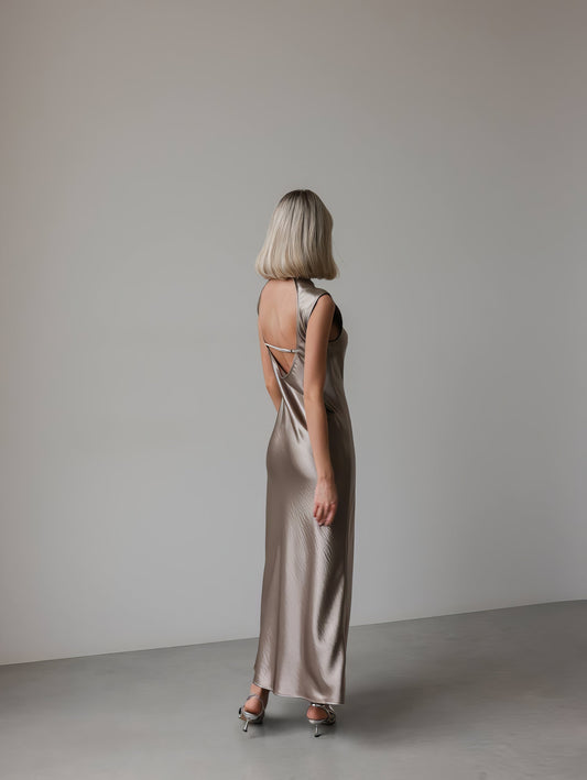 Metalik Saten Askılı Elbise