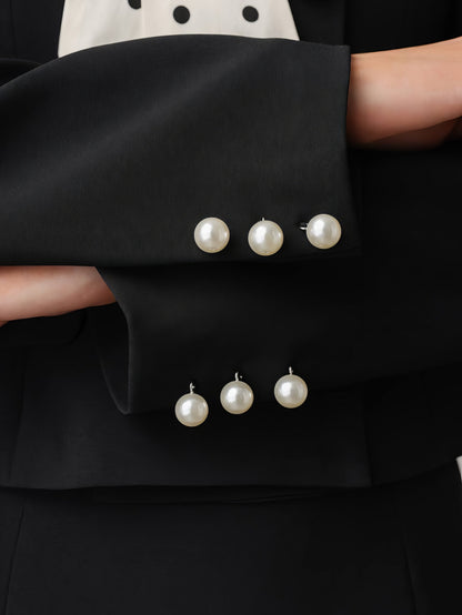 Puantiyeli Fular Detaylı Siyah Takım