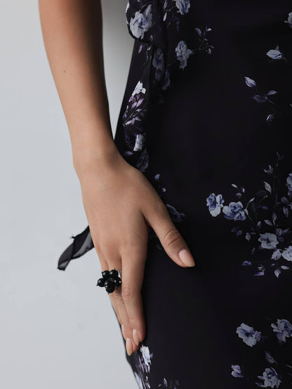 Romantik Çiçek Desenli Siyah Midi Elbise