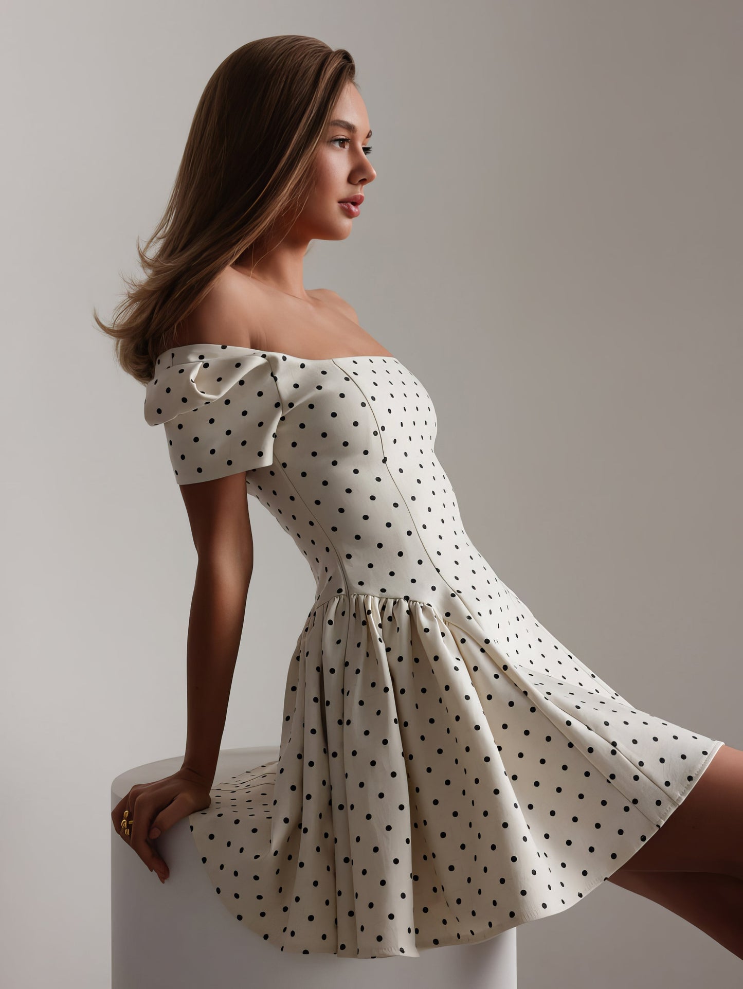 Vintage Esintili Beyaz Puantiyeli Mini Elbise