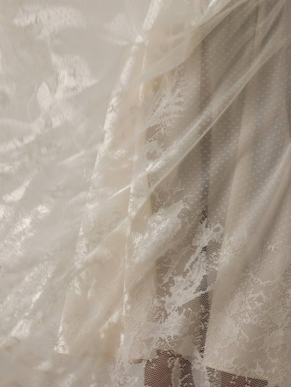 Hacimli Kırık Beyaz Midi Etek