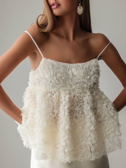 Çiçek İşlemeli Beyaz Peplum Takım