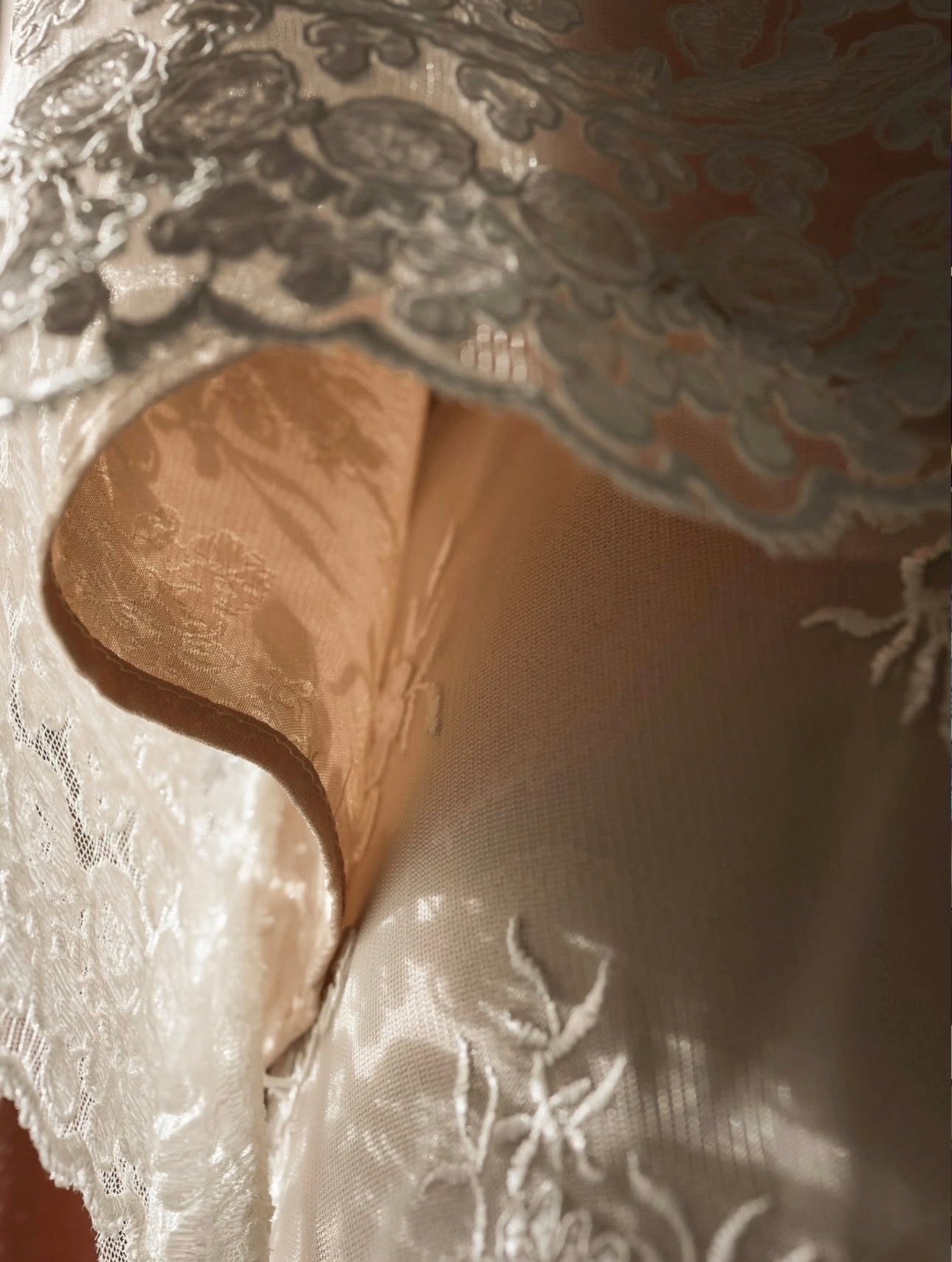 Moonlight Blossom Bluz