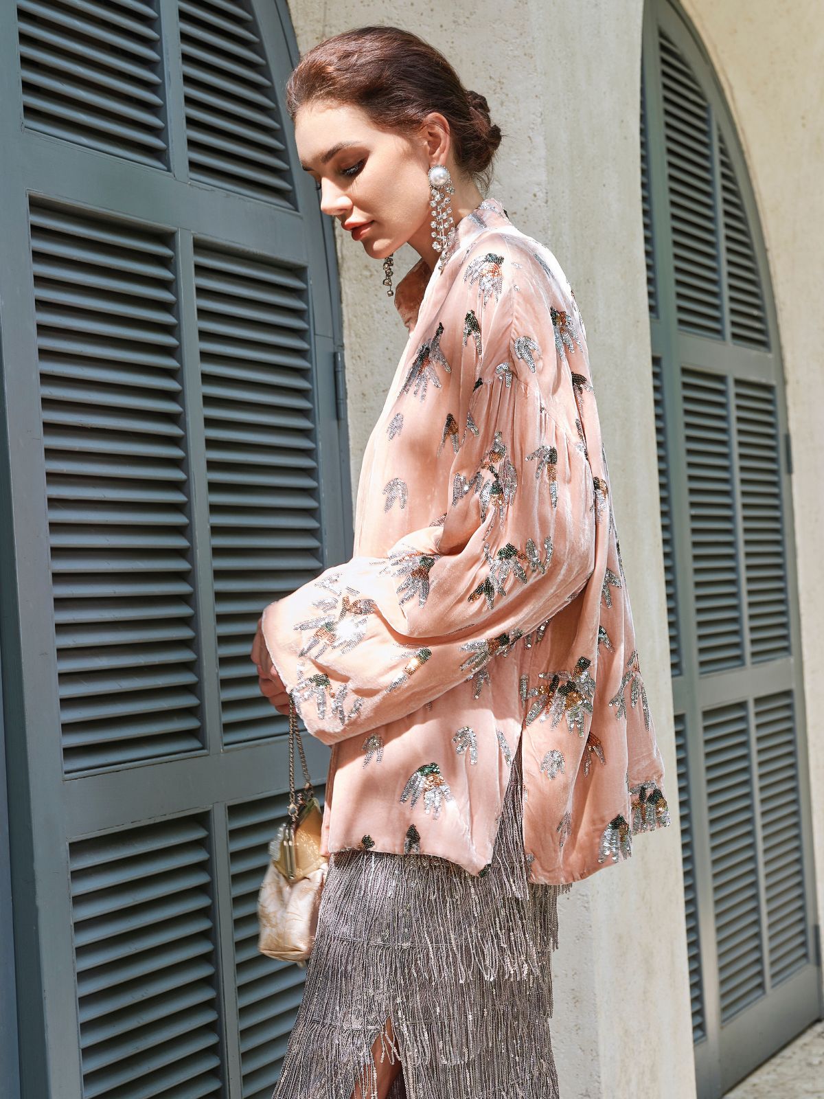 Şık Kadife Nakışlı Etnik Ceket