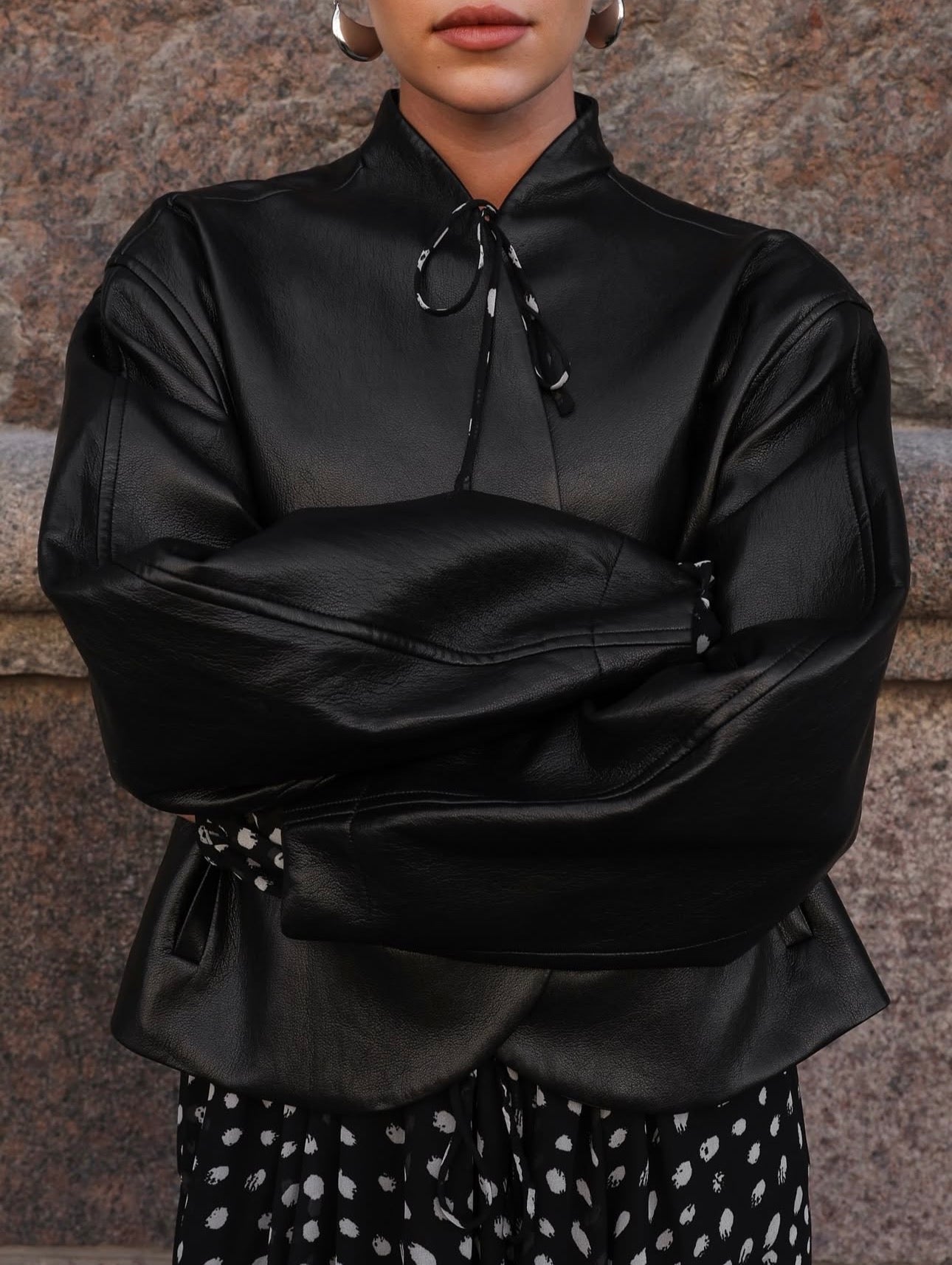 Gece Yarısı Kat Detaylı Deri Ceket