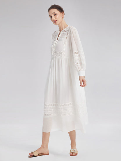 Pencereli Nakışlı Bağcıklı Elbise