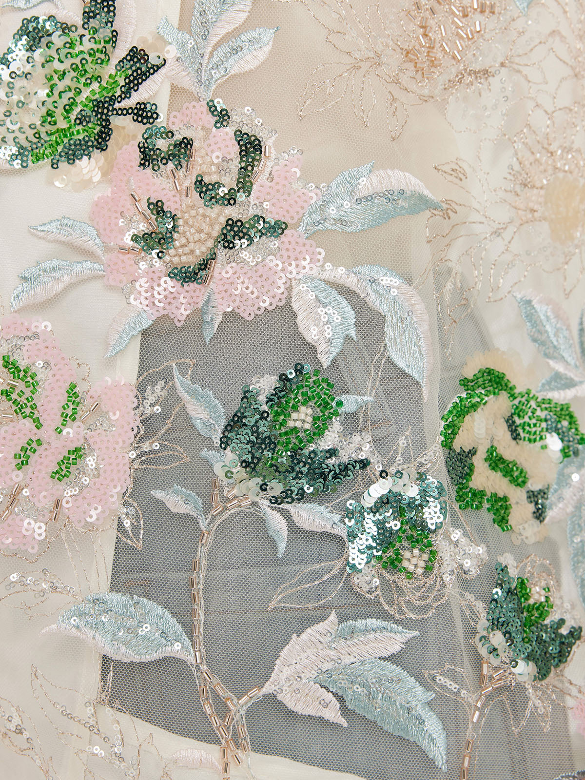 Pullu Çiçek Nakışlı Gömlek