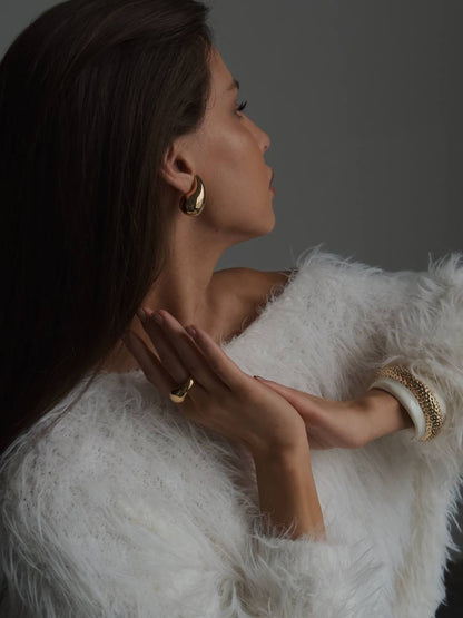 Snowfall Whisper Kazak