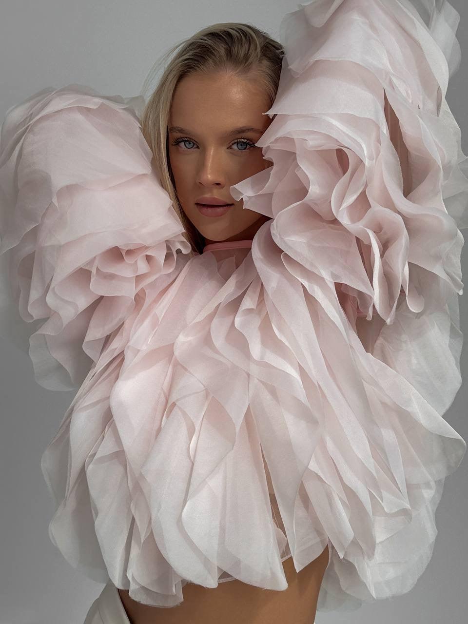 Zarif Tül Detaylı Bluz