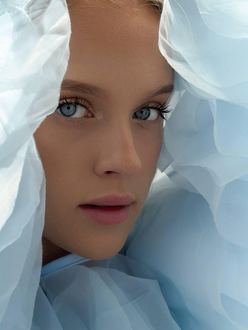 Zarif Mavi Tül Bluz