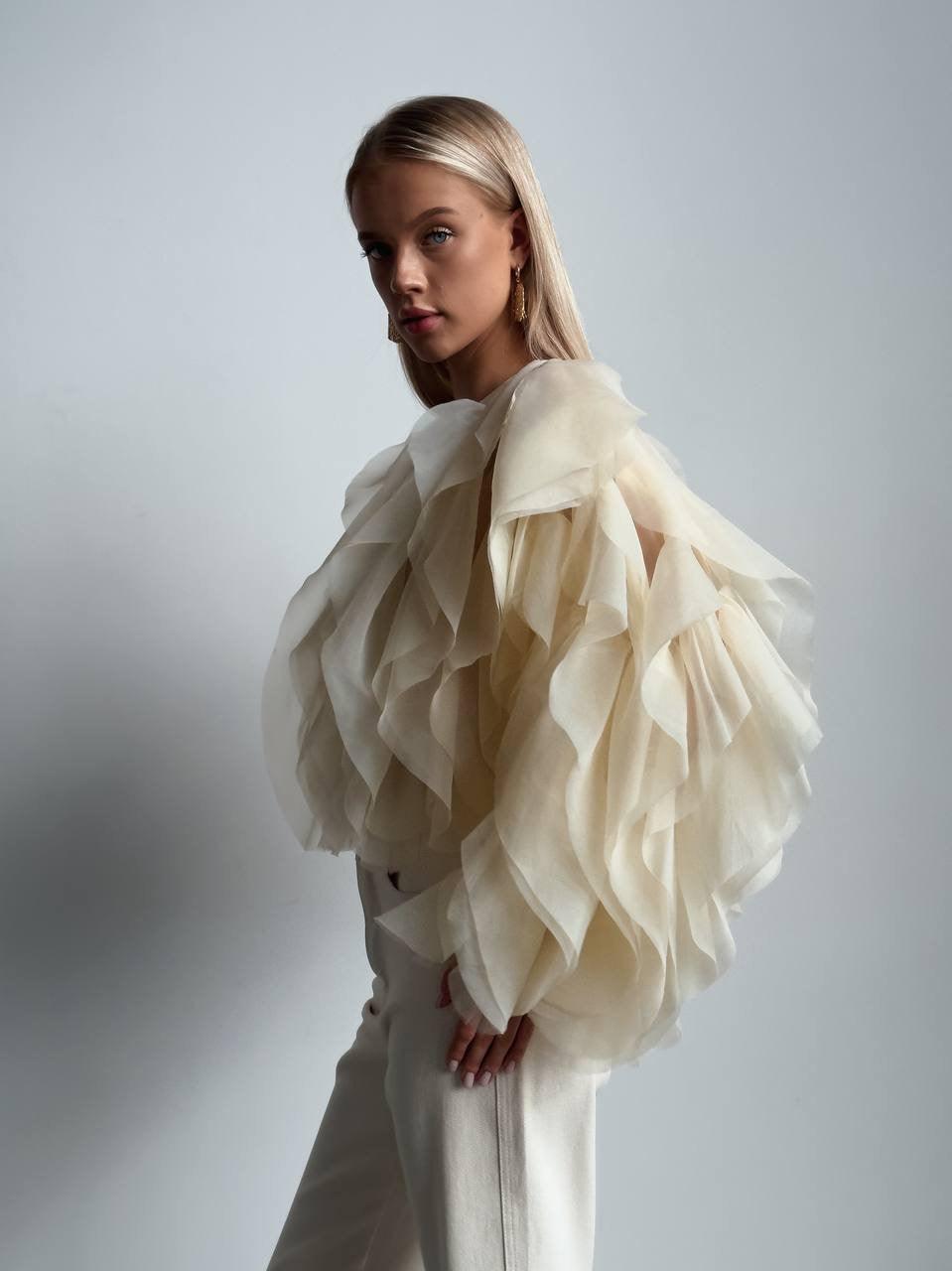 Zarif Fırfırlı Bluz